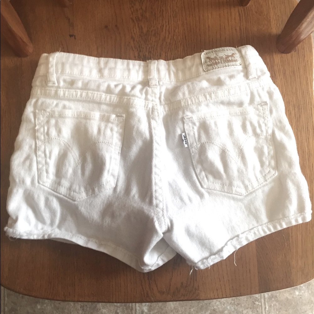 Girls Levi’s White Denim Shorts